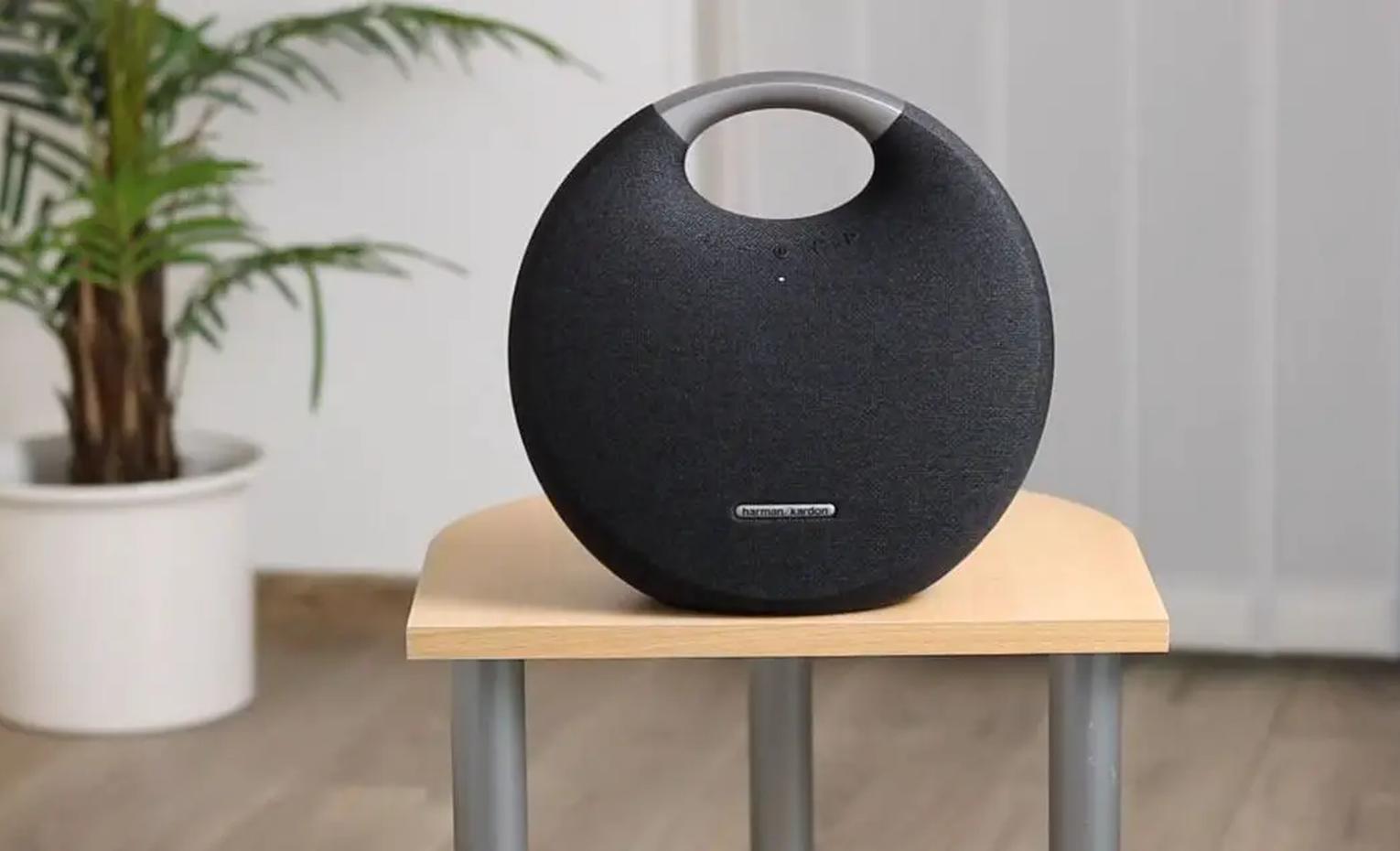 اسپیکر بلوتوثی Harman Kardon Onyx Studio 5 اسپیکر بلوتوثی Harman Kardon Onyx Studio 5